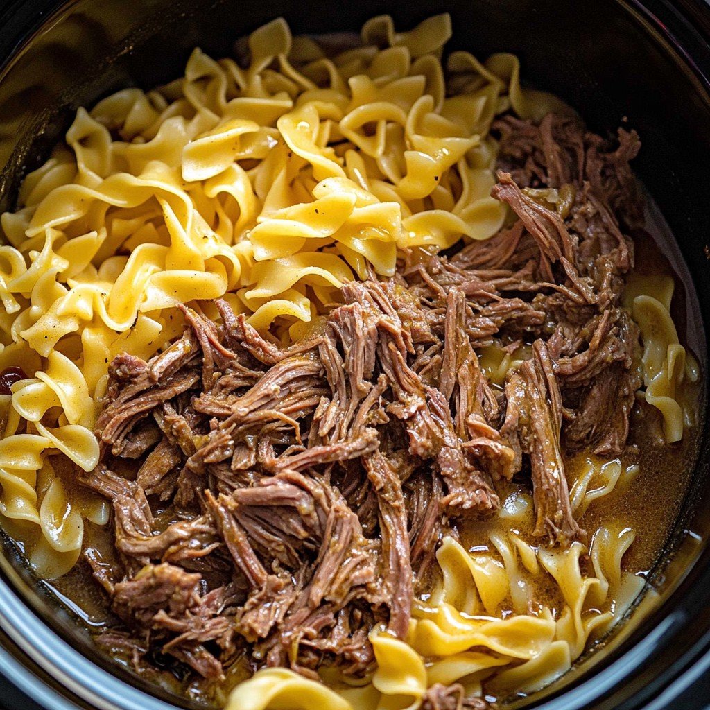 Slow Cooker Beef and Noodles